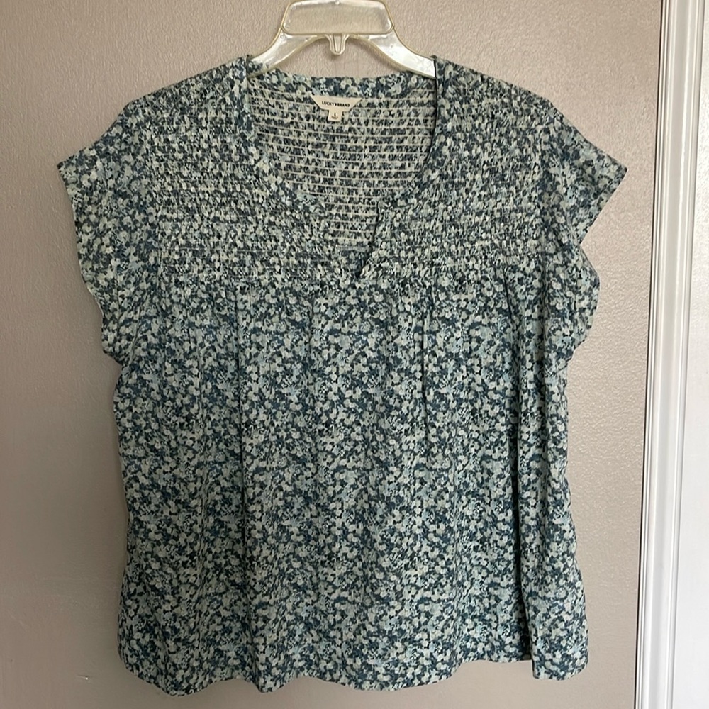 Lucky Brand top. Size Large. Green floral print